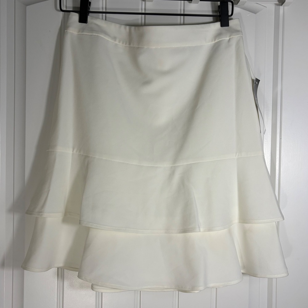 Le Suit Petite Vanilla Ice White Tiered Ruffle Skirt 4P 51000025-1CZ